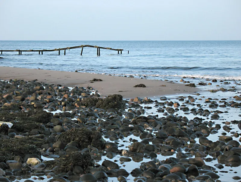 A little spot - Right there -- next to the old pier -- is my little favorite spot on this stretch
